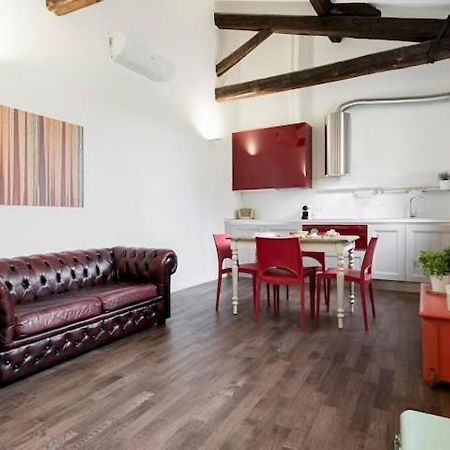 Red Appartamento Immerso Tra Le Mura Bolognesi Exteriér fotografie