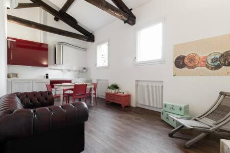 Red Appartamento Immerso Tra Le Mura Bolognesi Exteriér fotografie